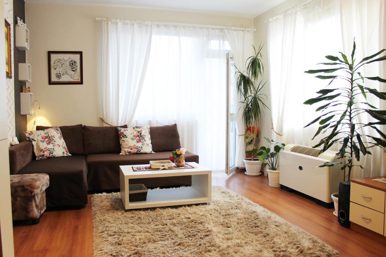 פומורי Sunny Day Apartment מראה חיצוני תמונה