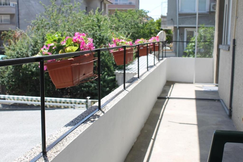 פומורי Sunny Day Apartment מראה חיצוני תמונה